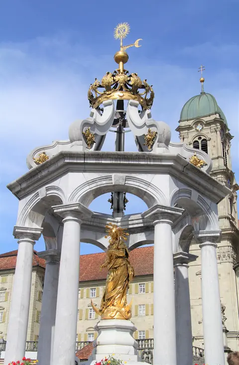 Opactwo Einsiedeln — fasada
