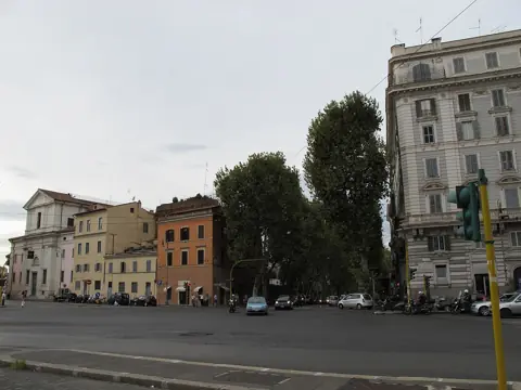 Bazylika laterańska — fasada