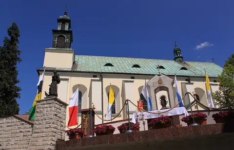 Kościół Nawiedzenia NMP w Leśniowie
