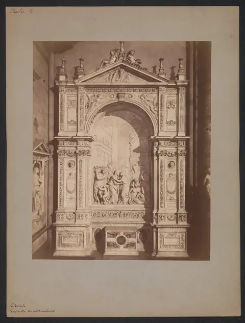 Rzeźba Rafaela da Montelupo w katedrze