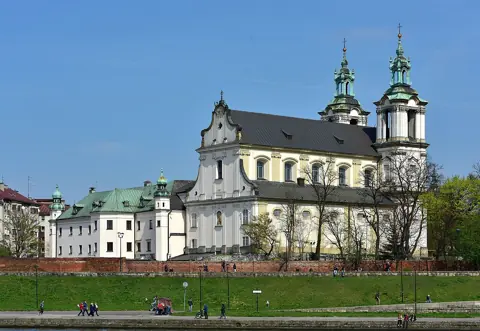 Kościół na Skałce od strony Wisły