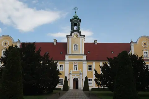 Klasztor filipinów na Świętej Górze