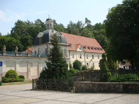 Wnętrze bazyliki w Świętej Lipce